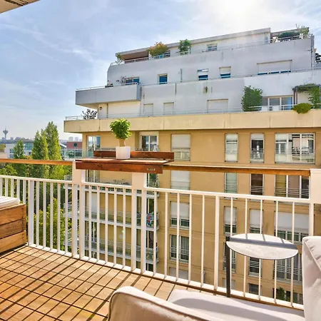 Near La Villette * باريس